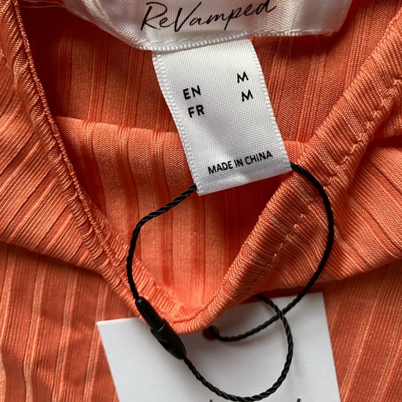 🔸REVAMPED - 3-Piece Orange Coat and Outfit - Picture 5 of 8